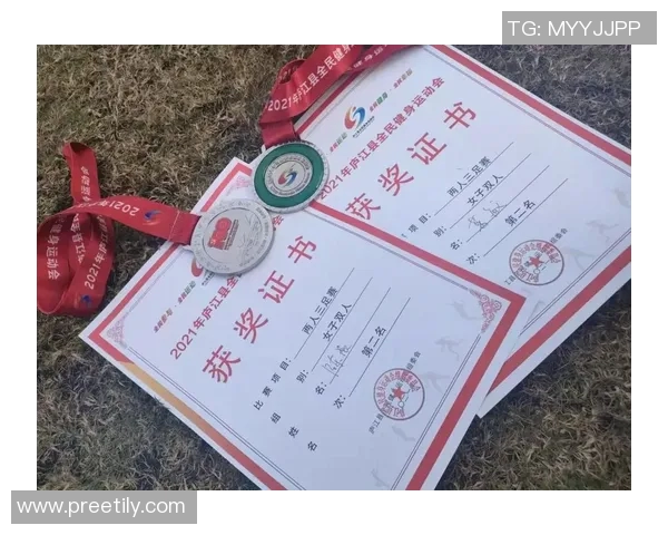 选秀赛场突发小插曲裁判机智化解彰显公平与专业风采